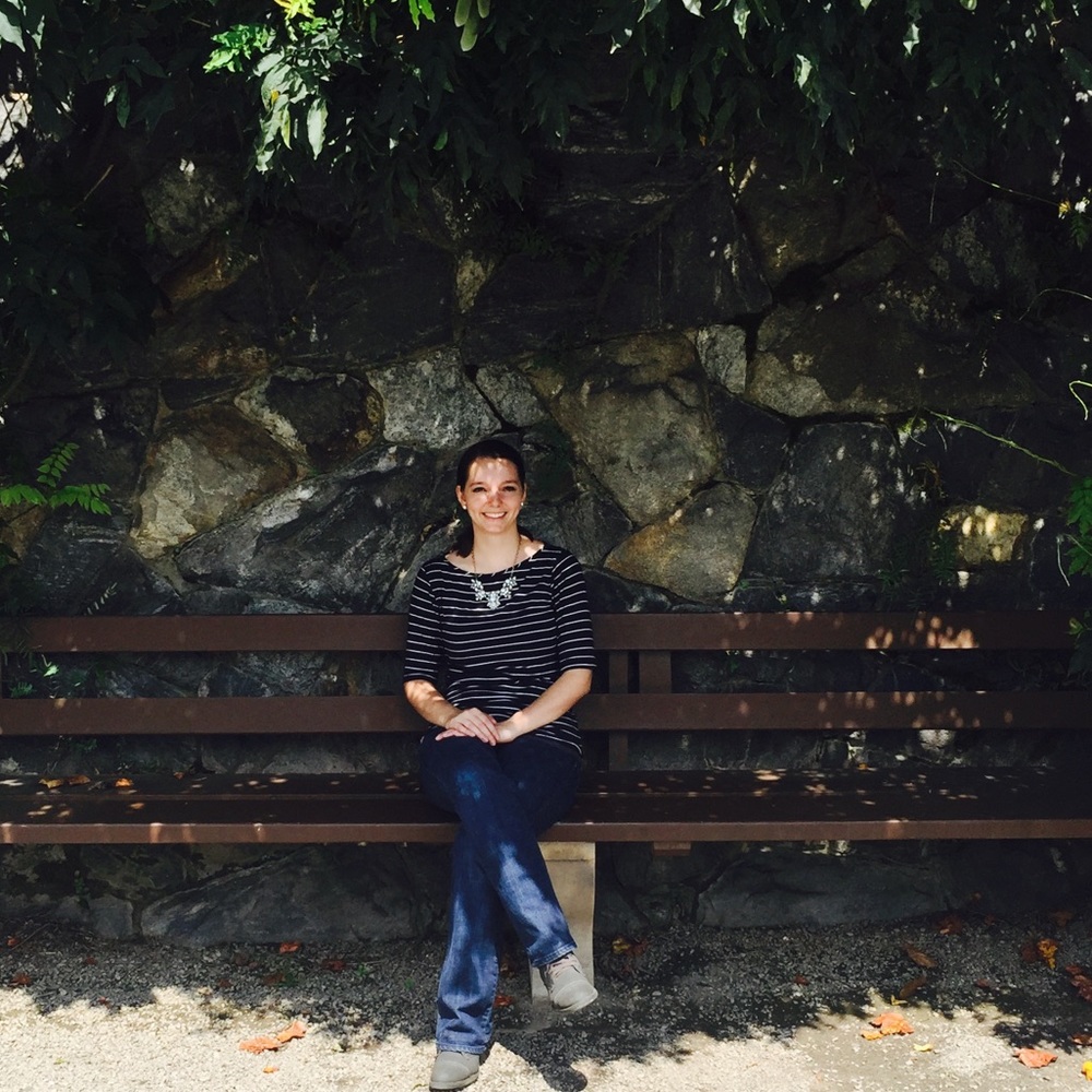 Meet your Posher, Lauren